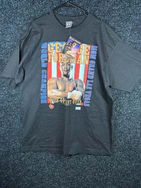 Vintage 1993 George Foreman World Champion MGM Grand K.O. Wear T-Shirt